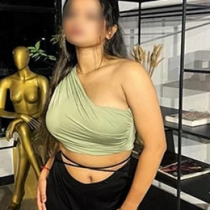 Pallavi Rajkot Escort | 24 Yrs Premium Call Girl